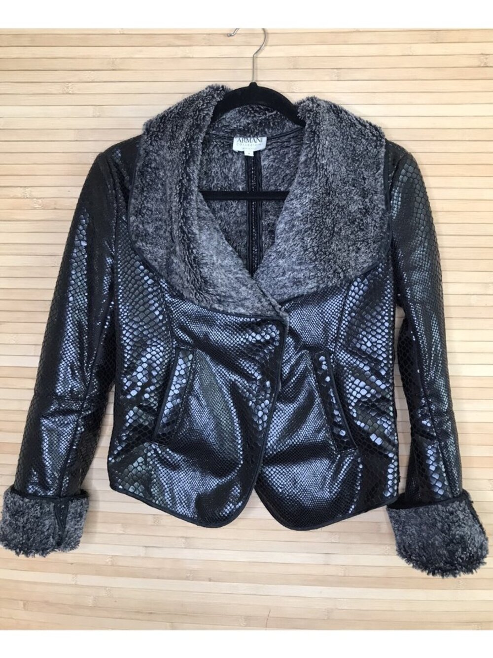 Armani Collezioni Womens Black Reptile Print Faux Fur Lining Jacket sz 2 38